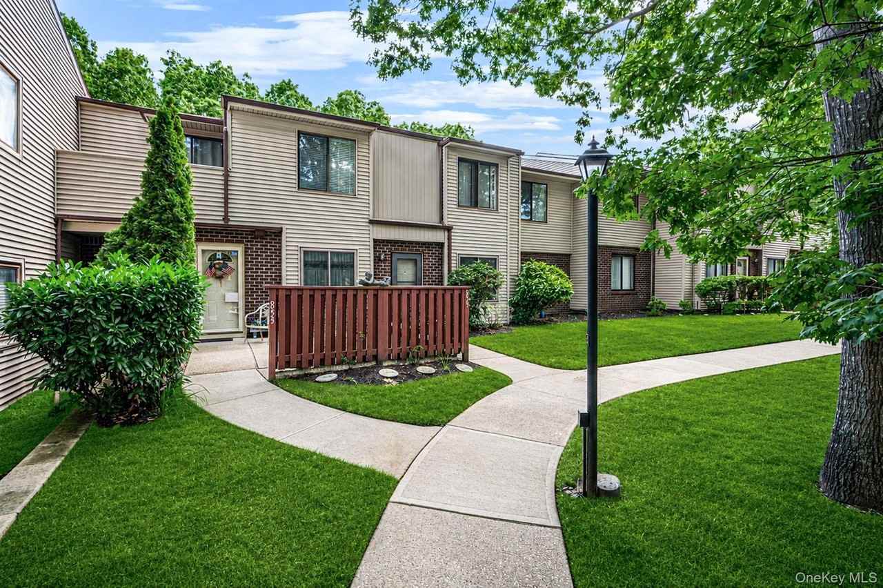 855 Skyline Dr - Photo 5 of 32