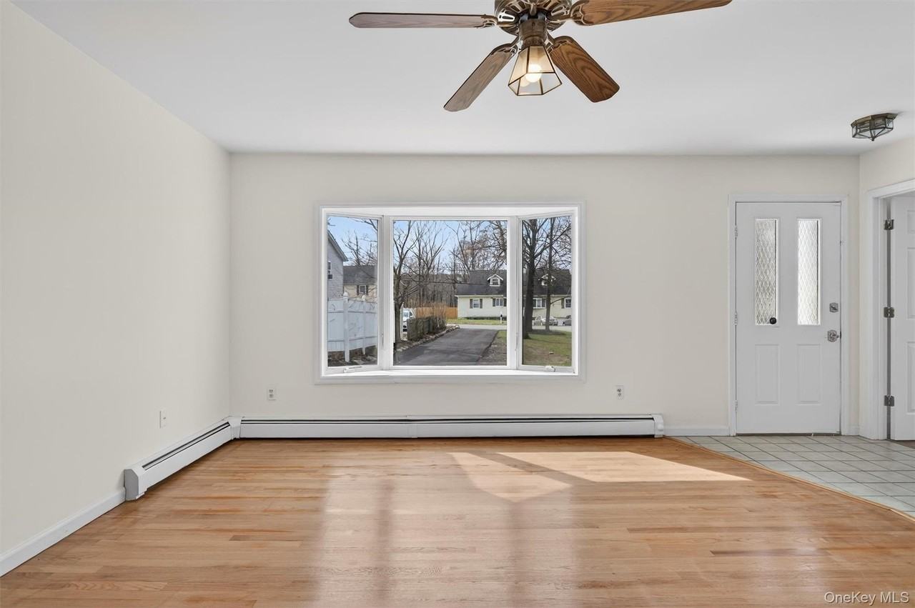 82 Walton Ter - Photo 6 of 27