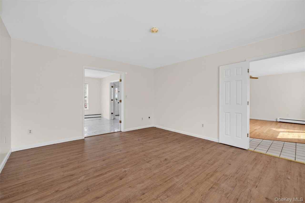 82 Walton Ter - Photo 7 of 27