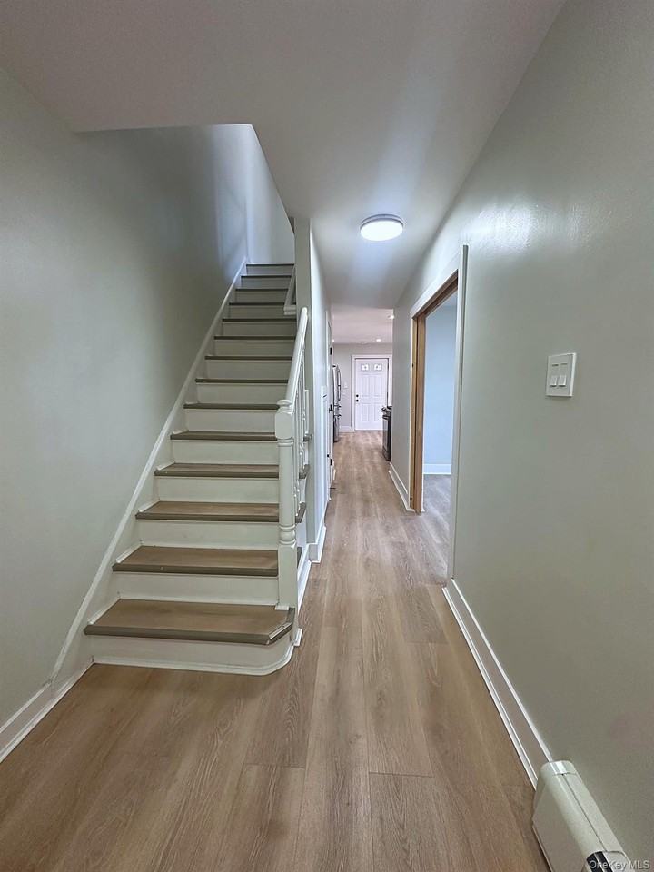 1440 Needham Ave #2ndFL - Photo 4 of 26