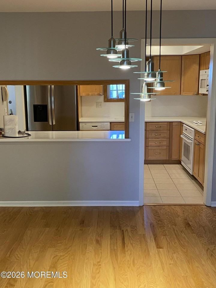 89 Maple Dr - Photo 6 of 18
