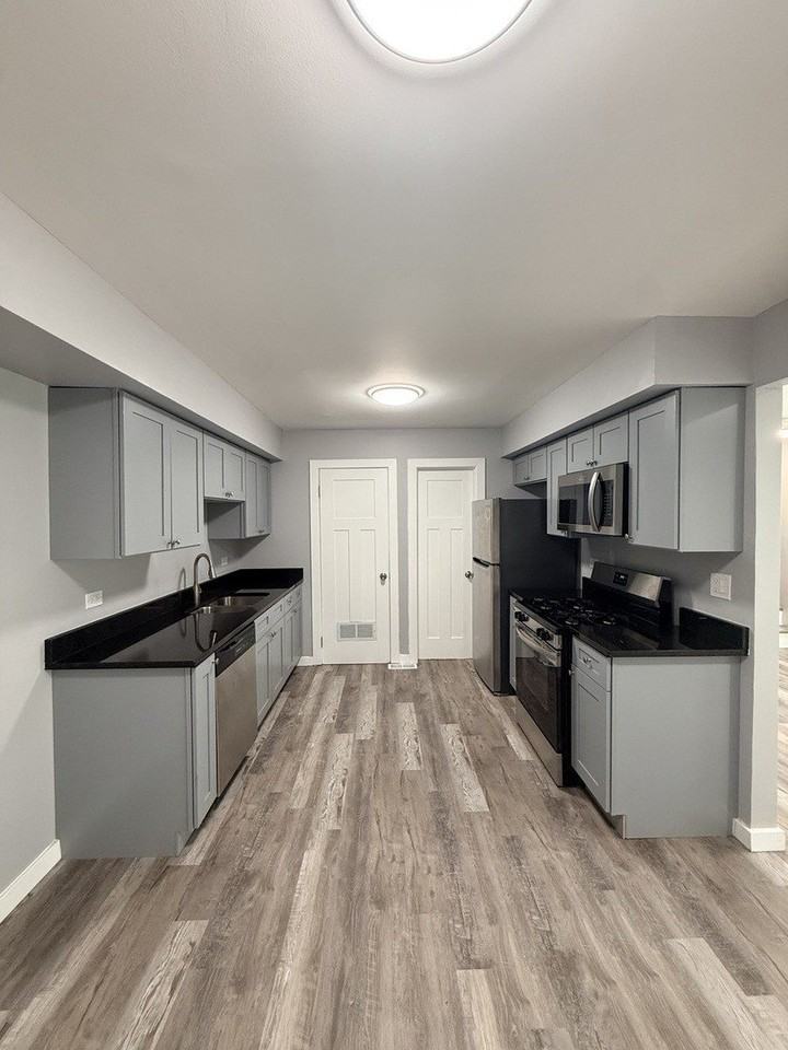 36 Wildwood Lane G #0 - Photo 3 of 10