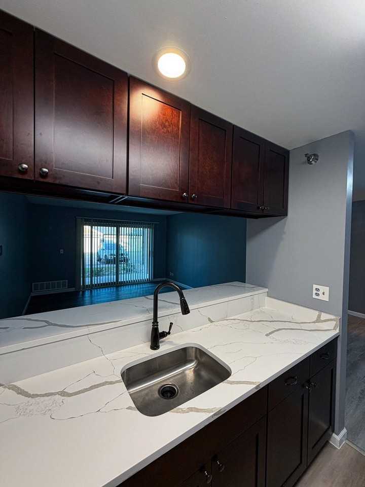 104 Glengarry Dr #105 - Photo 5 of 16