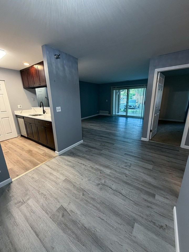 104 Glengarry Dr #105 - Photo 6 of 16