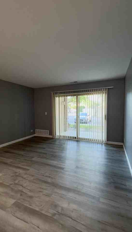 104 Glengarry Dr #105 - Photo 7 of 16