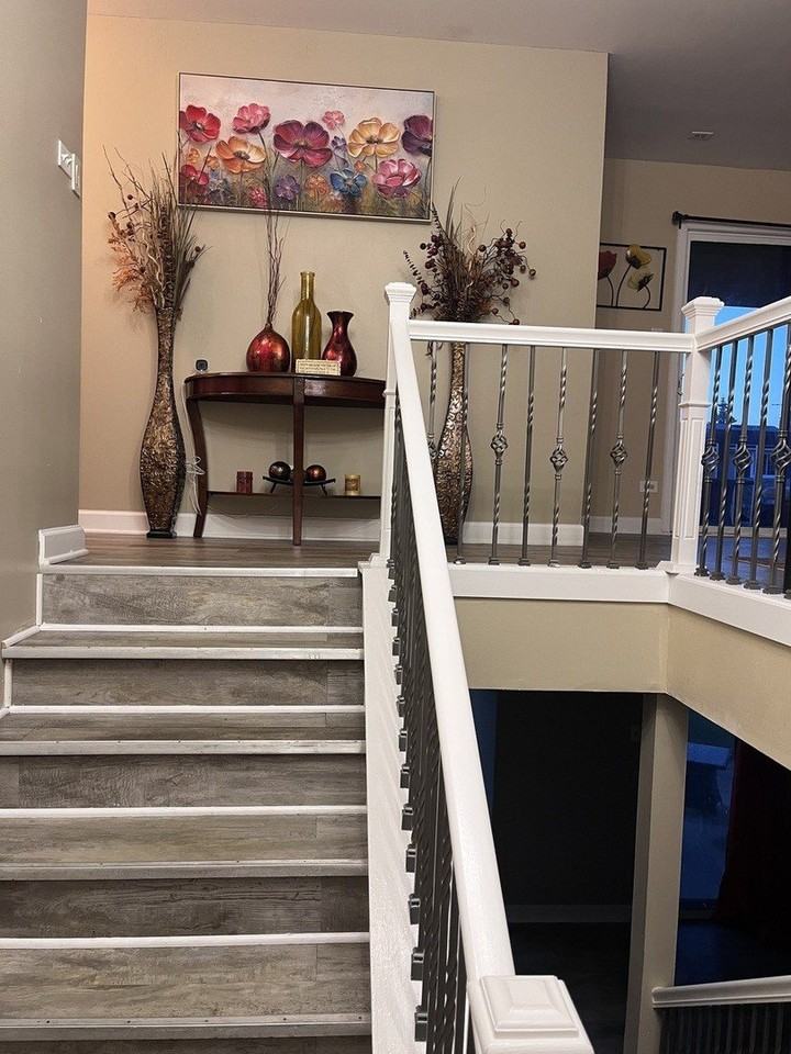 56 Timberlane Rd - Photo 3 of 31
