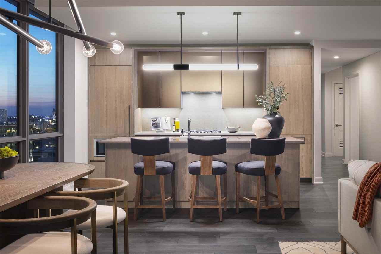 164 N Peoria St #908 - Photo 4 of 9