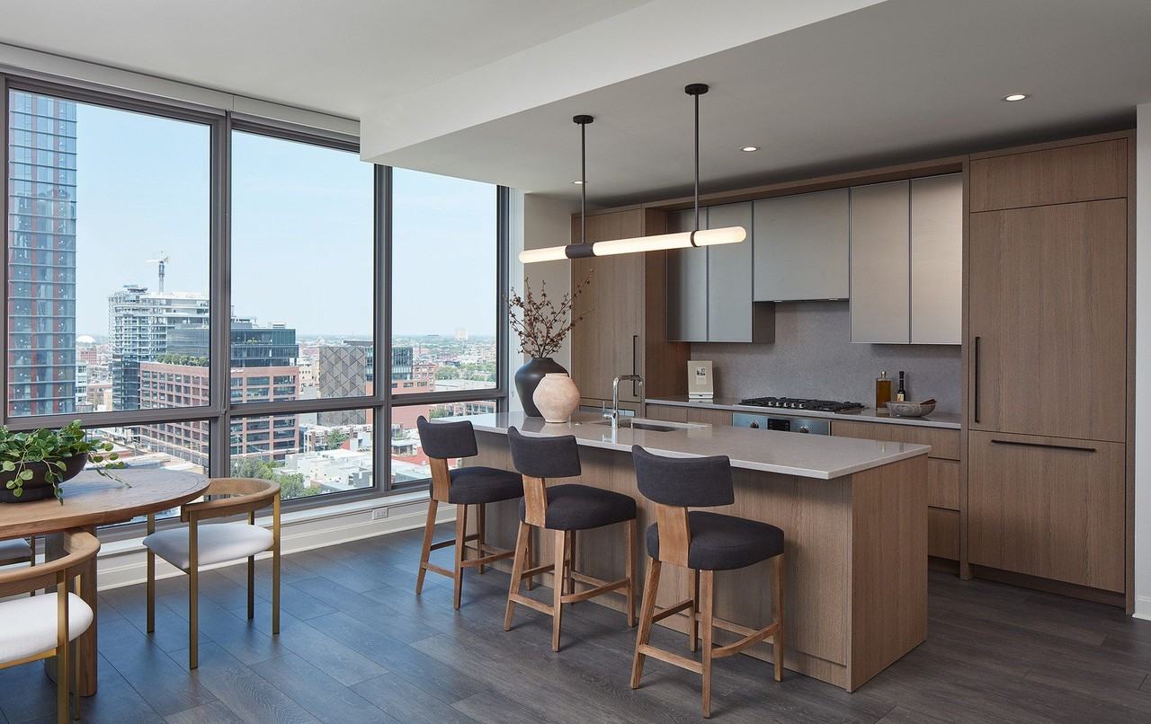 164 N Peoria St #908 - Photo 5 of 9