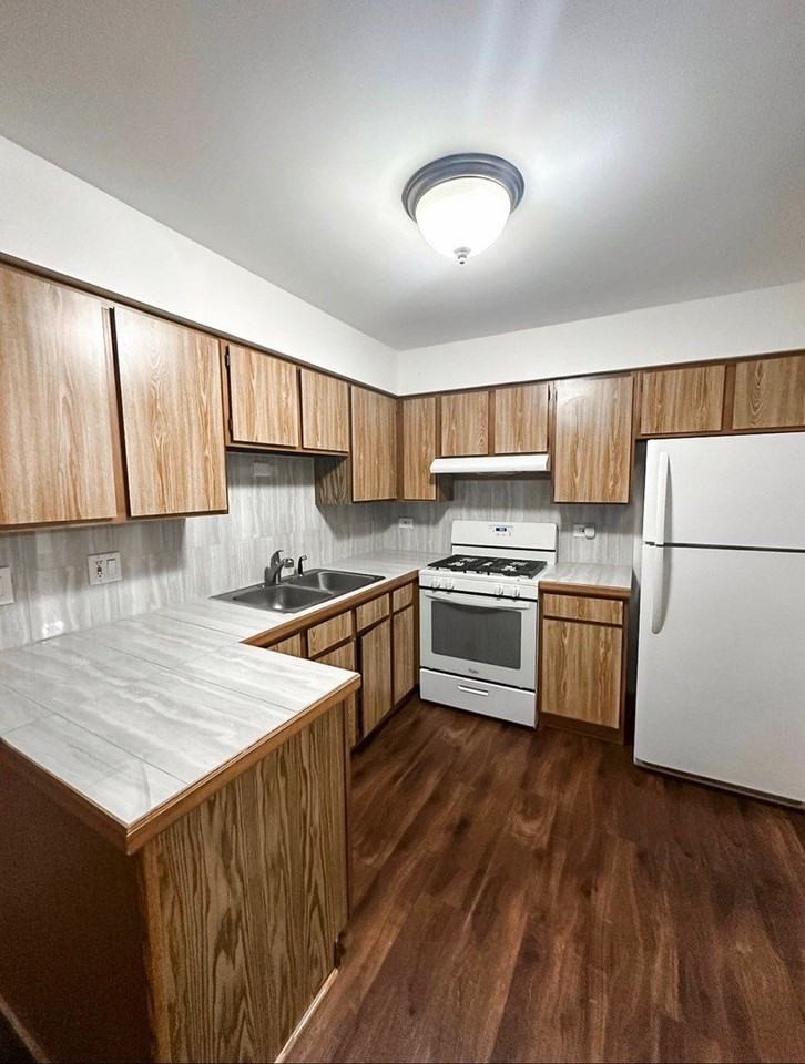 4627 Eberly Ave #2S - Photo 3 of 7