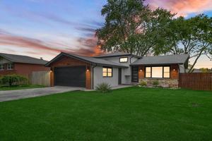 featured image of 10324 S 81st Ave
