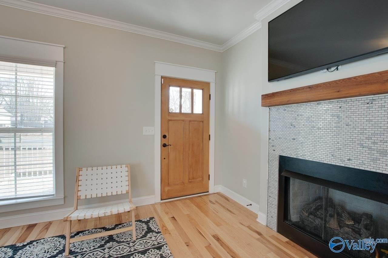 1405 Stevens Ave Ne - Photo 4 of 32