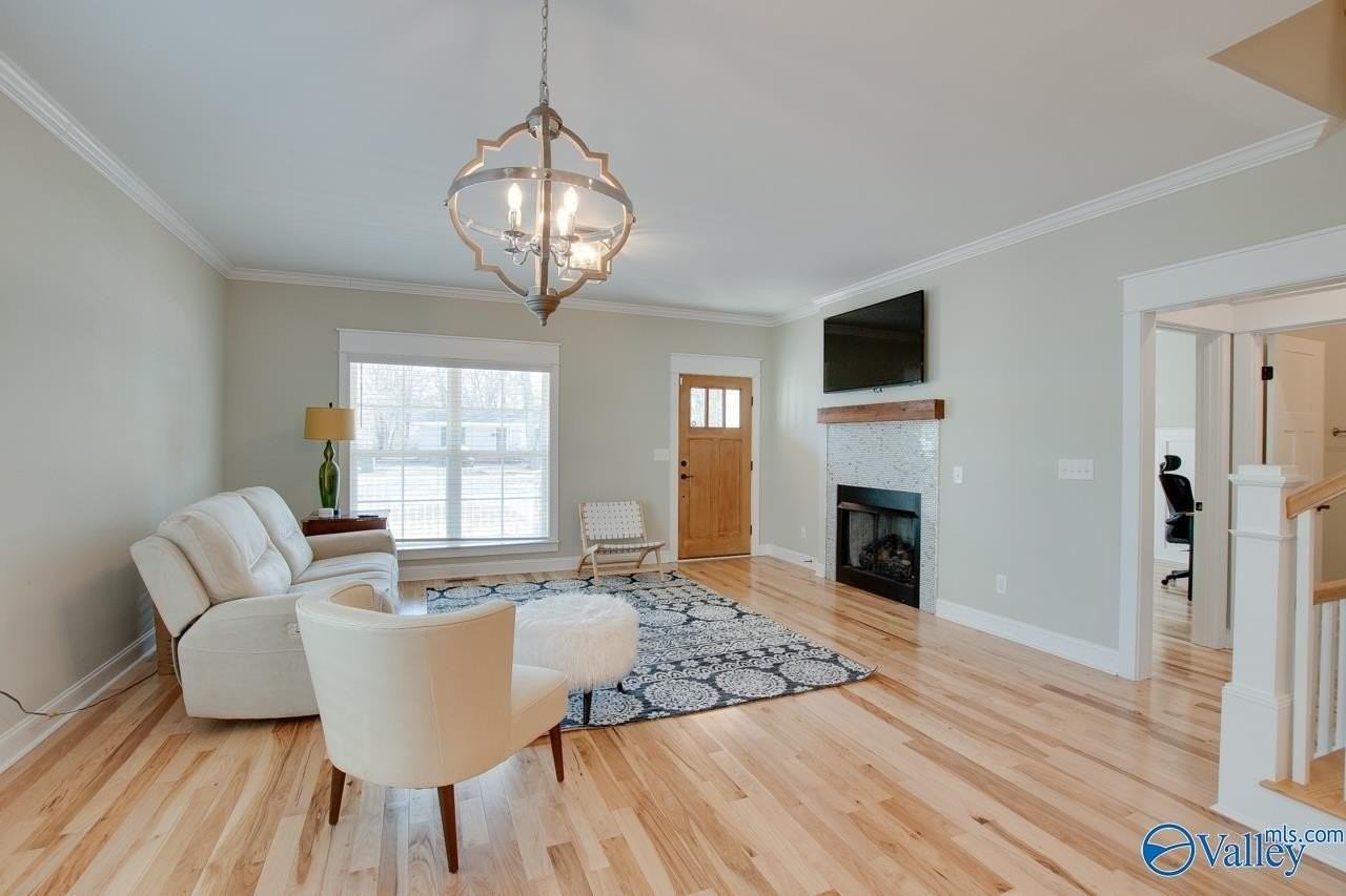 1405 Stevens Ave Ne - Photo 6 of 32