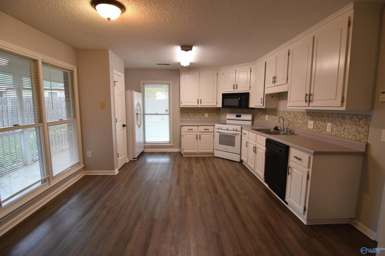 103 Tess Cir Ne - Photo 6 of 14