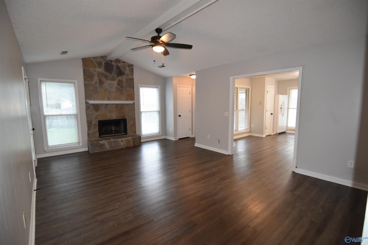 103 Tess Cir Ne - Photo 7 of 14