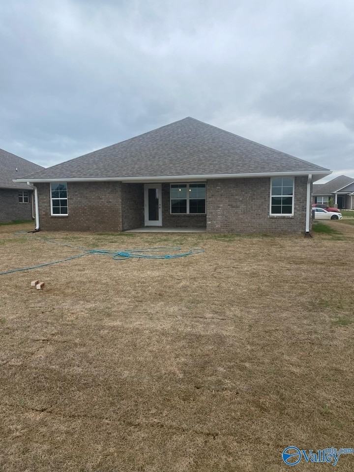 213 Alonzo Toney Dr - Photo 3 of 25