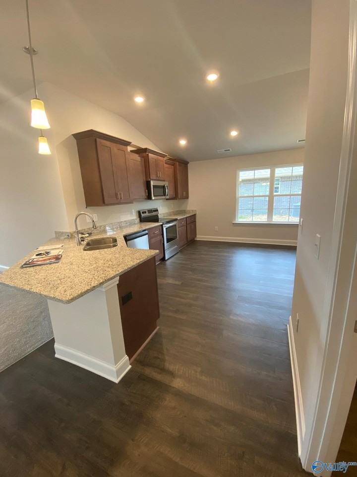 213 Alonzo Toney Dr - Photo 7 of 25