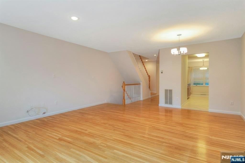 124 Panorama Dr - Photo 7 of 29