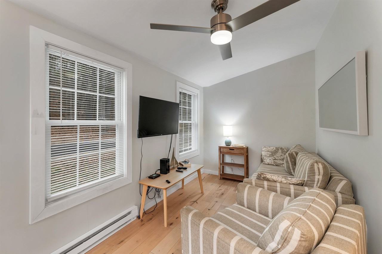 67 Varney Rd - Photo 4 of 23