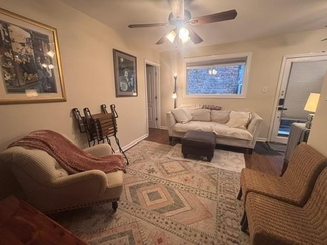 633 Mandeville St #B - Photo 2 of 11