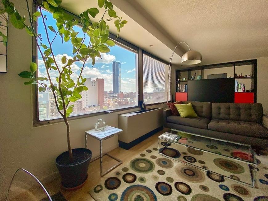 180 Park Row - Photo 3 of 10