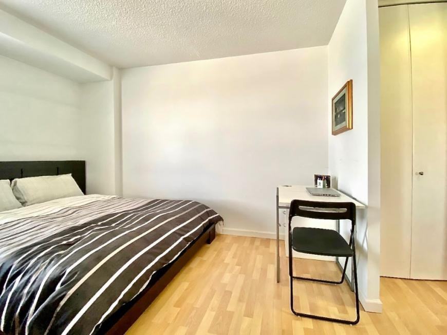180 Park Row - Photo 5 of 10