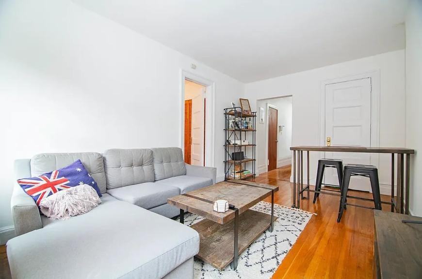 205 Allen St - Photo 3 of 5