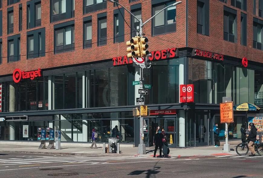 106 Ridge St - Photo 7 of 9