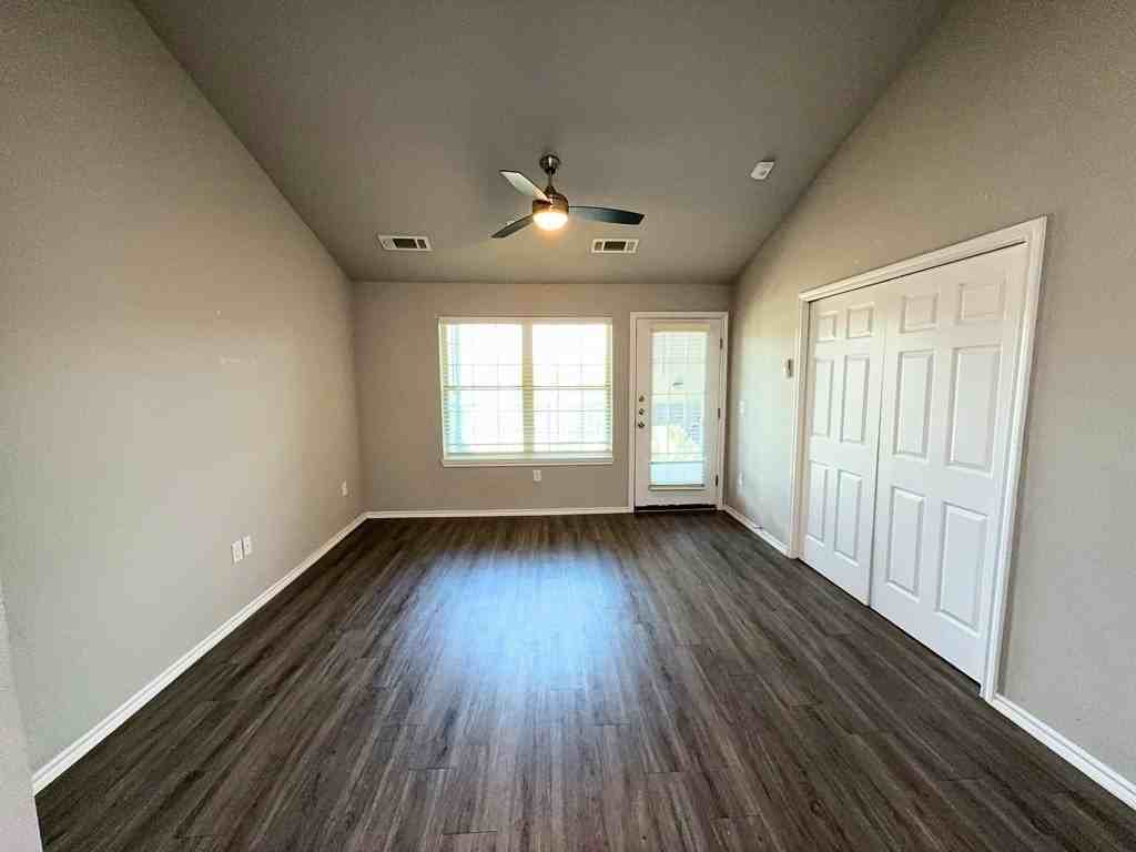 6108 Abrams Rd #222 - Photo 5 of 14