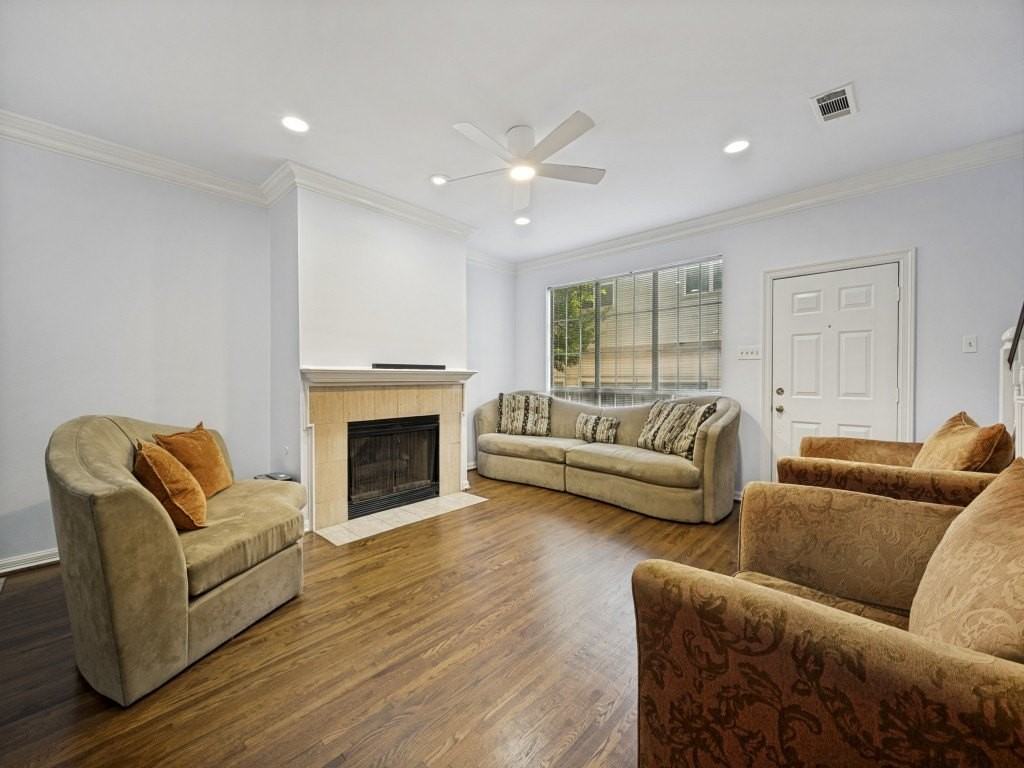 5907 Hillcrest Ave #C2 - Photo 3 of 8