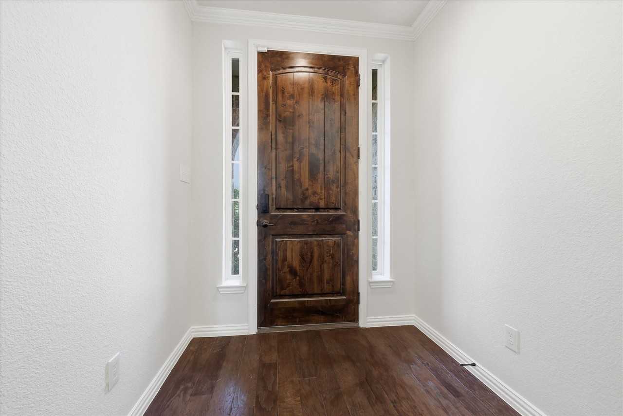 783 Philmont Rd - Photo 3 of 27