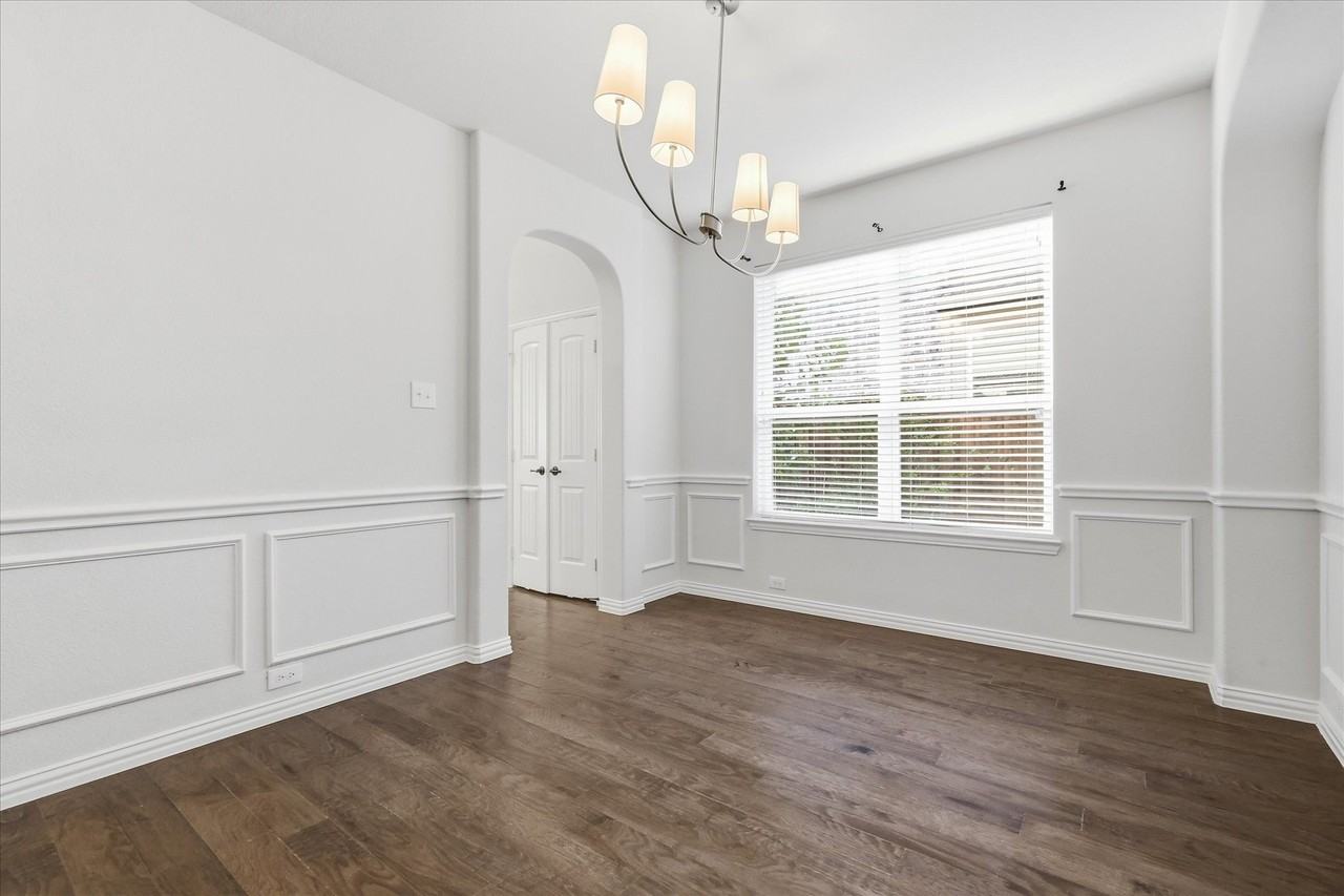 783 Philmont Rd - Photo 5 of 27