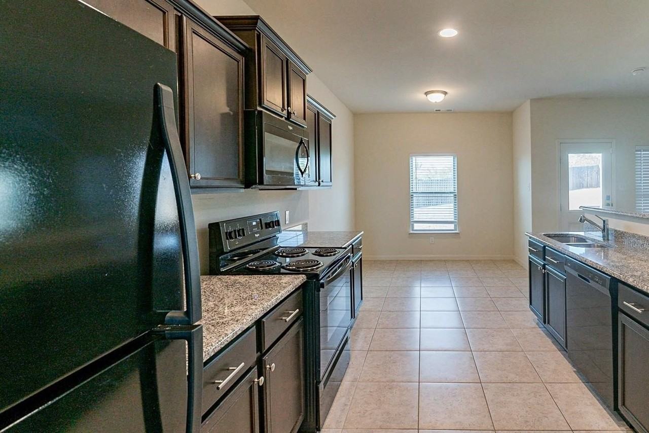6116 Obsidian Creek Ct - Photo 4 of 21