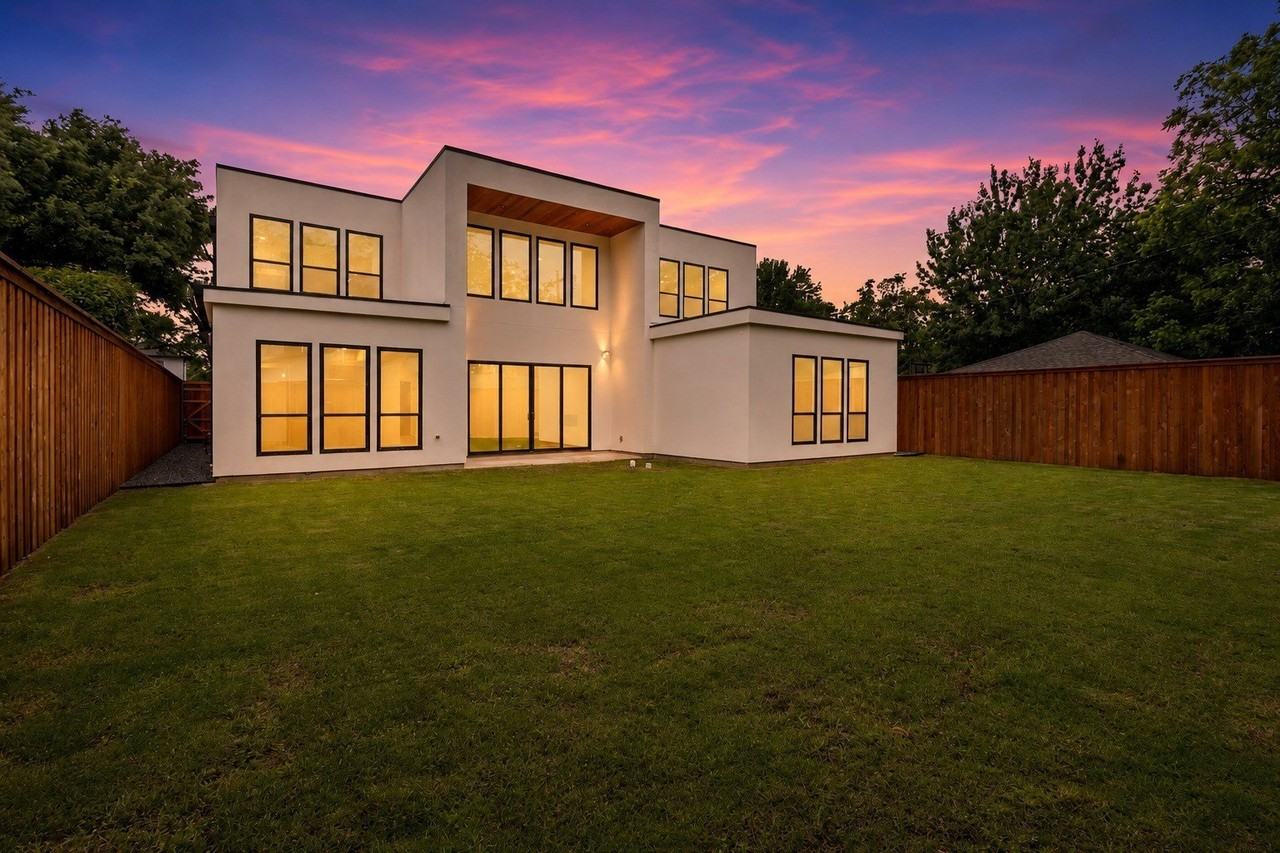 3715 Park Ln - Photo 4 of 39