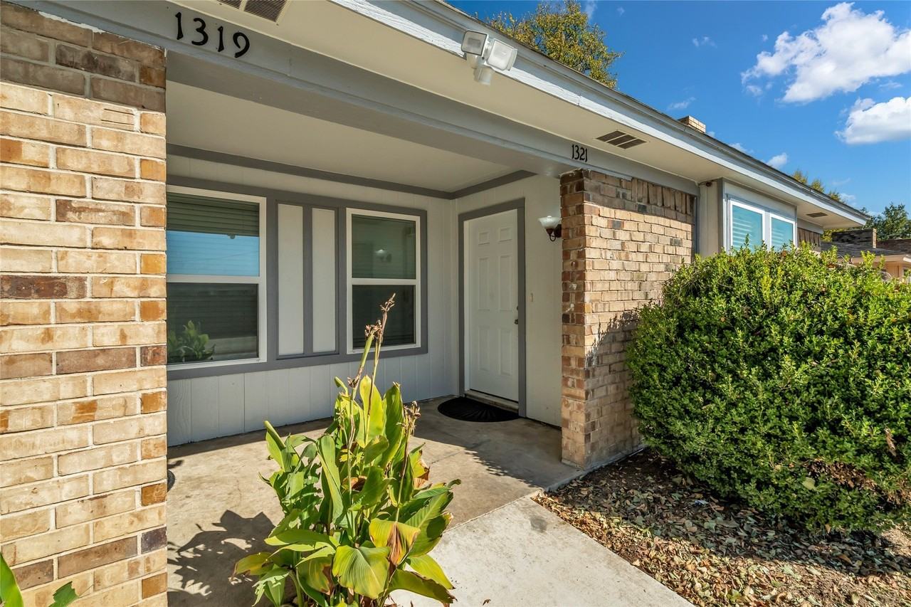 1319 Parkway Ct - Photo 3 of 40