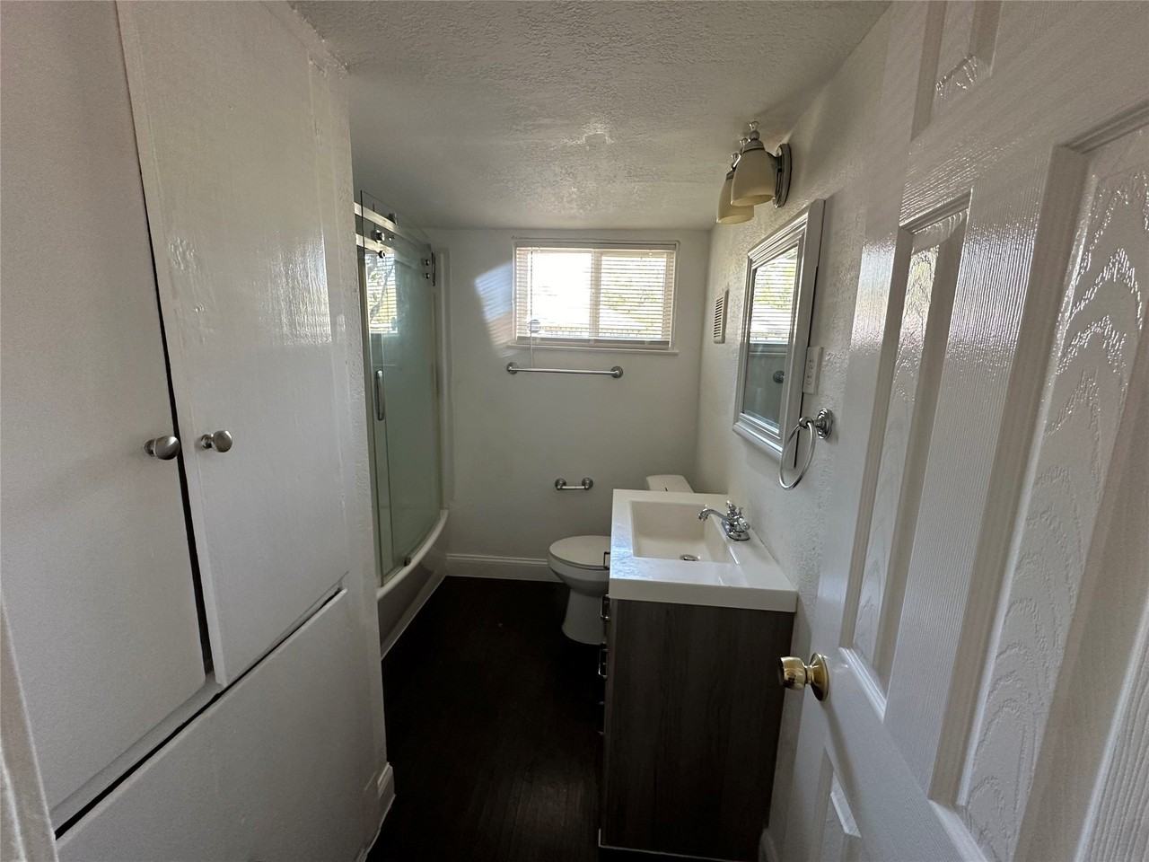4612 Emerson St - Photo 7 of 12