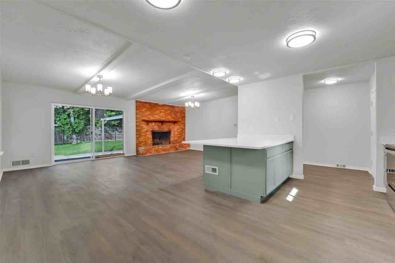 2630 Pasteur Ave - Photo 4 of 17