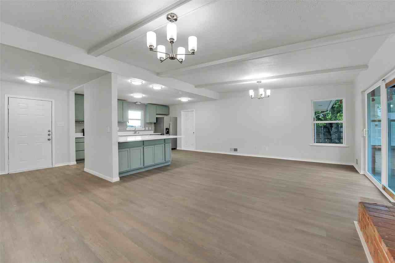 2630 Pasteur Ave - Photo 7 of 17