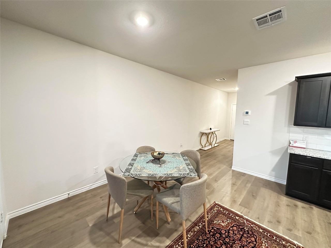 809 Lonerock Dr - Photo 4 of 16