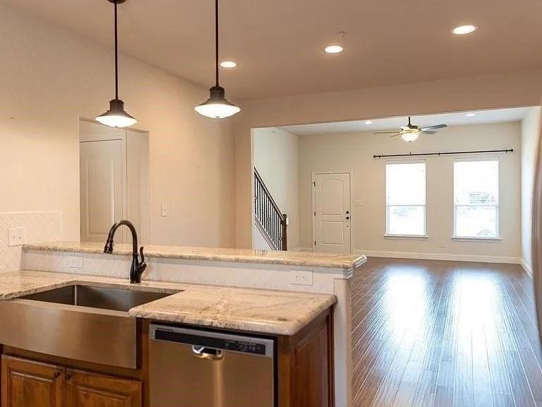 321 Tinker Trl - Photo 6 of 22