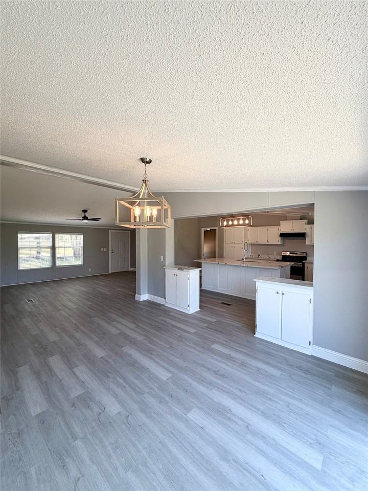 5698 County Road 2752 - Photo 4 of 24