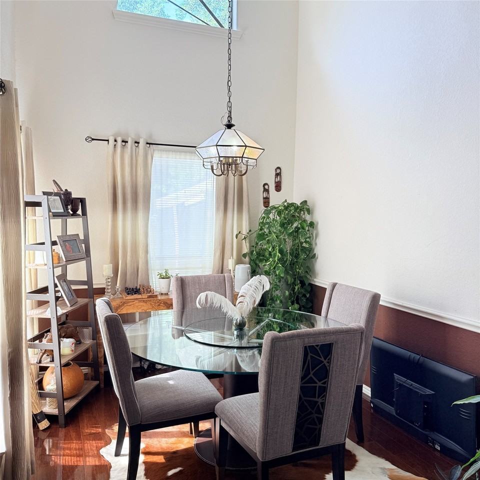 3824 Dalston Ln - Photo 7 of 12