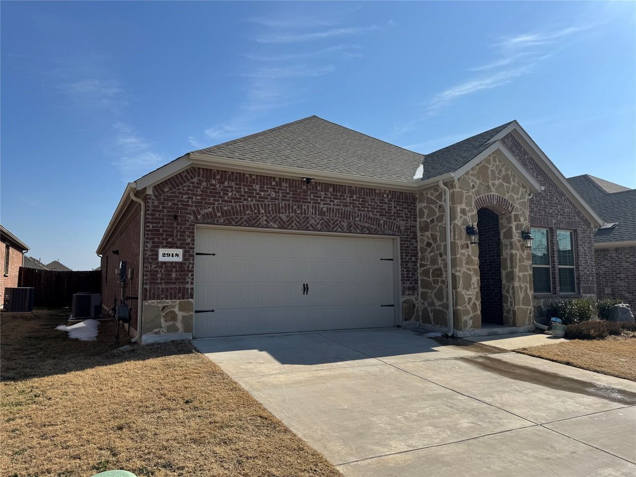 2918 Jasper Trl - Photo 2 of 39