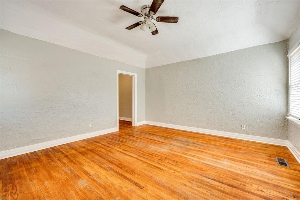 2835 Nw 22nd St - Photo 5 of 31