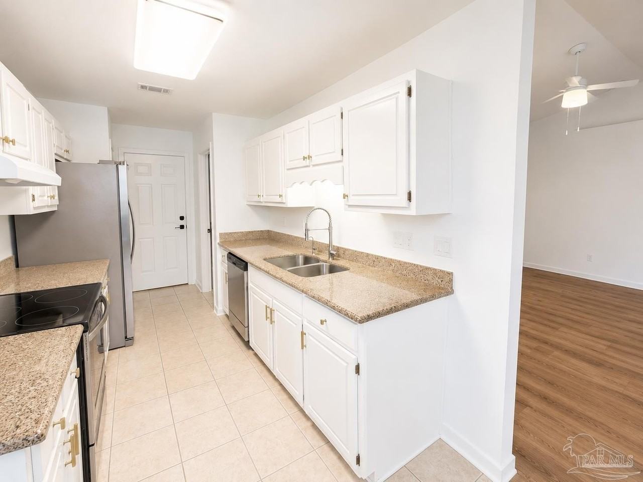 315 Mirabelle Dr - Photo 4 of 14