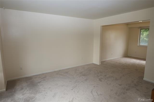 3361 Milcroft Ct - Photo 5 of 46