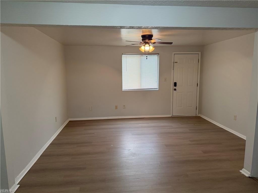 10 Christine Ct - Photo 5 of 15