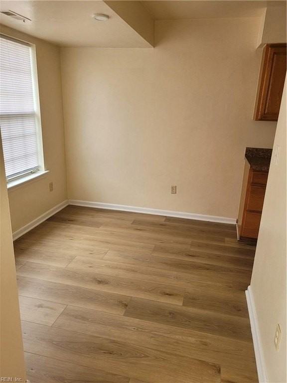 5512 Amhurst Ct - Photo 6 of 12