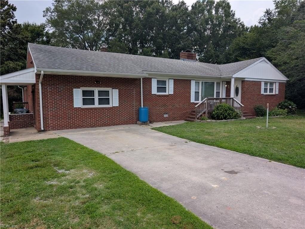 132 Deborah Dr - Photo 3 of 28