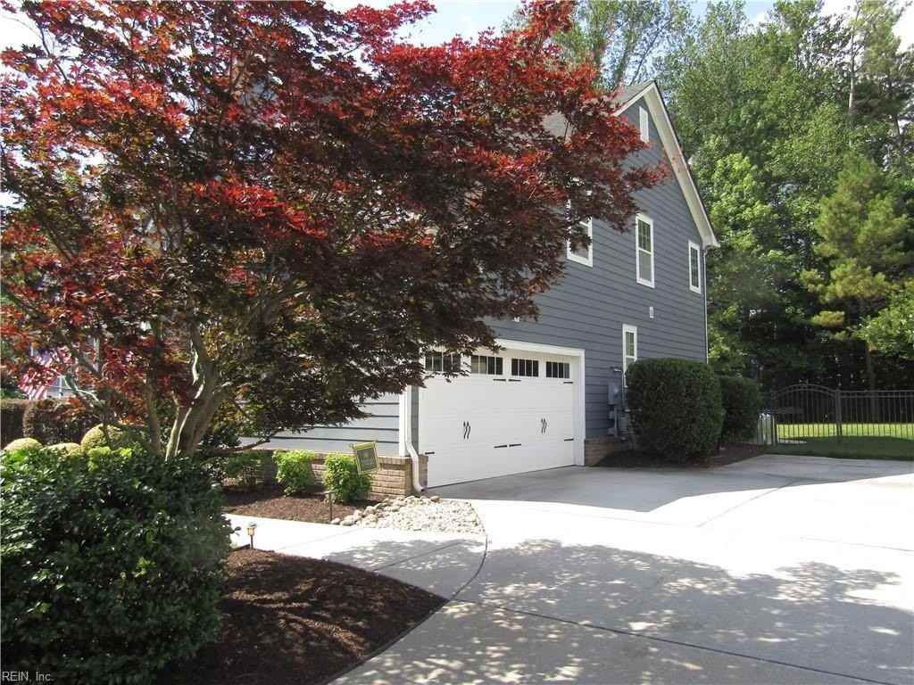 2084 Kittridge Dr - Photo 7 of 33