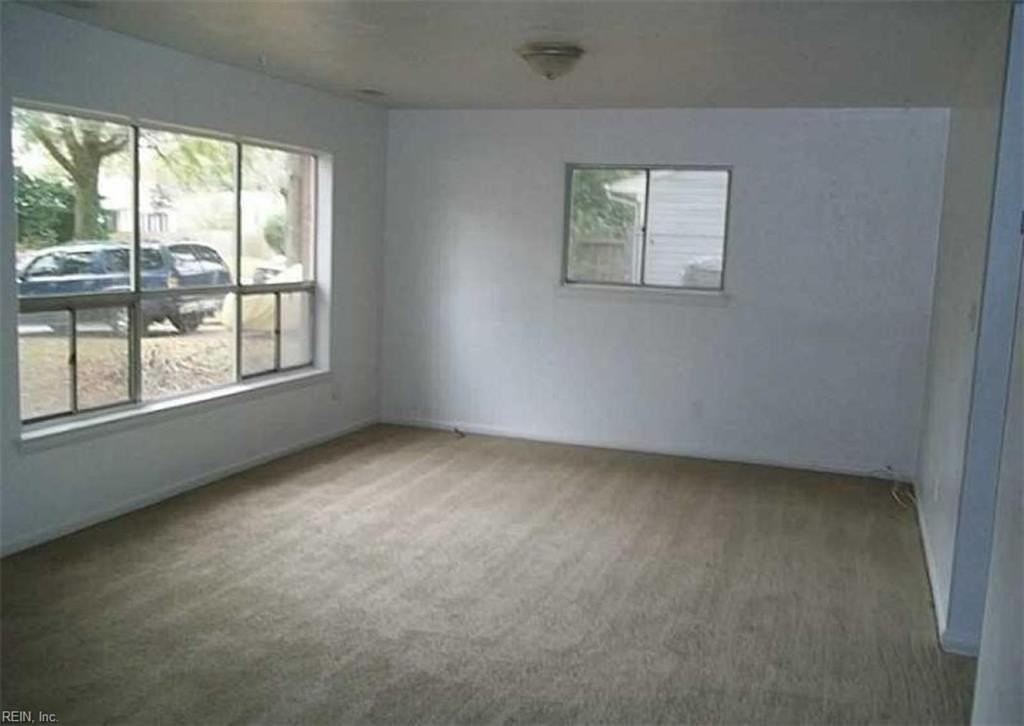 3409 Raintree Rd - Photo 2 of 6